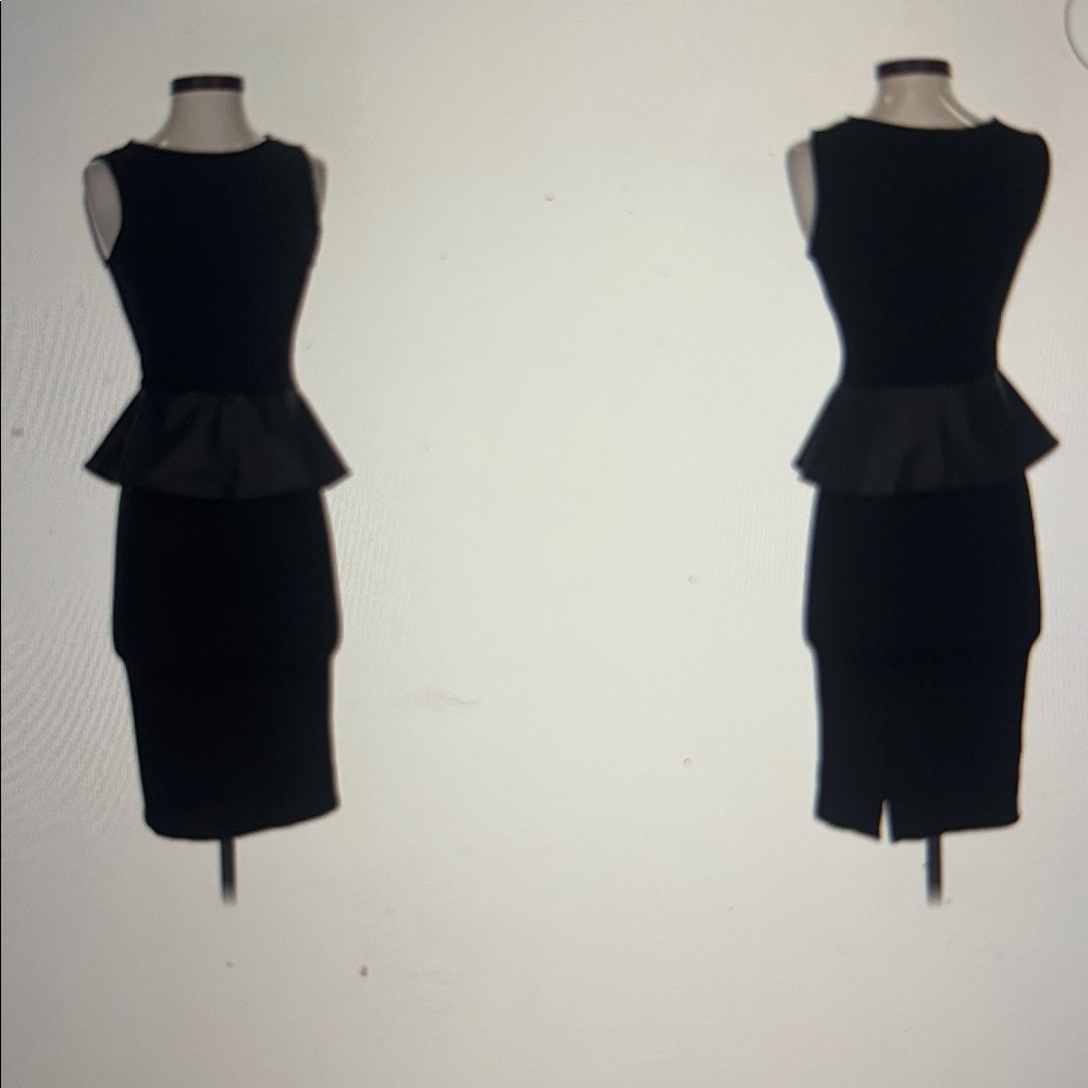 Venus Pleplum Black and White Sleeveless Dress size 6